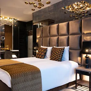 art-suites-luxury-hotel.krakowhotelspoland.com/